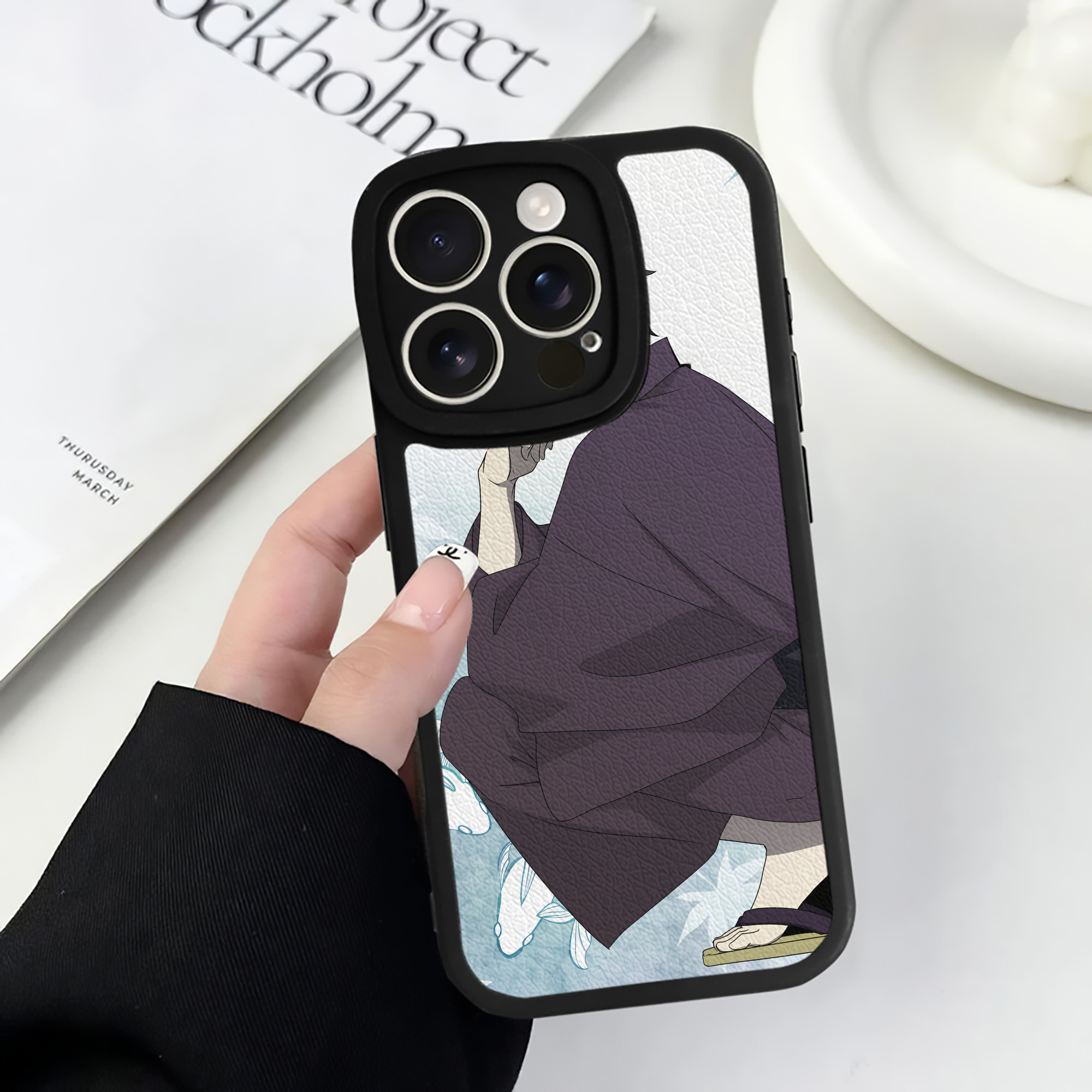（画像用） 文豪ストレイドッグス Bungo Stray Dogs 【iPhone 16シリーズ対応】シリコンスマホケース（レザー調） 材質：シリコン
